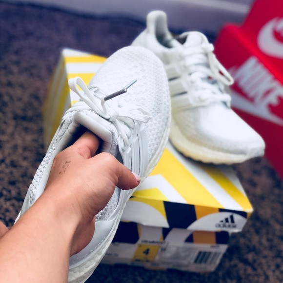 adidas Shoes - Adidas Ultraboost TRIPLE WHITE